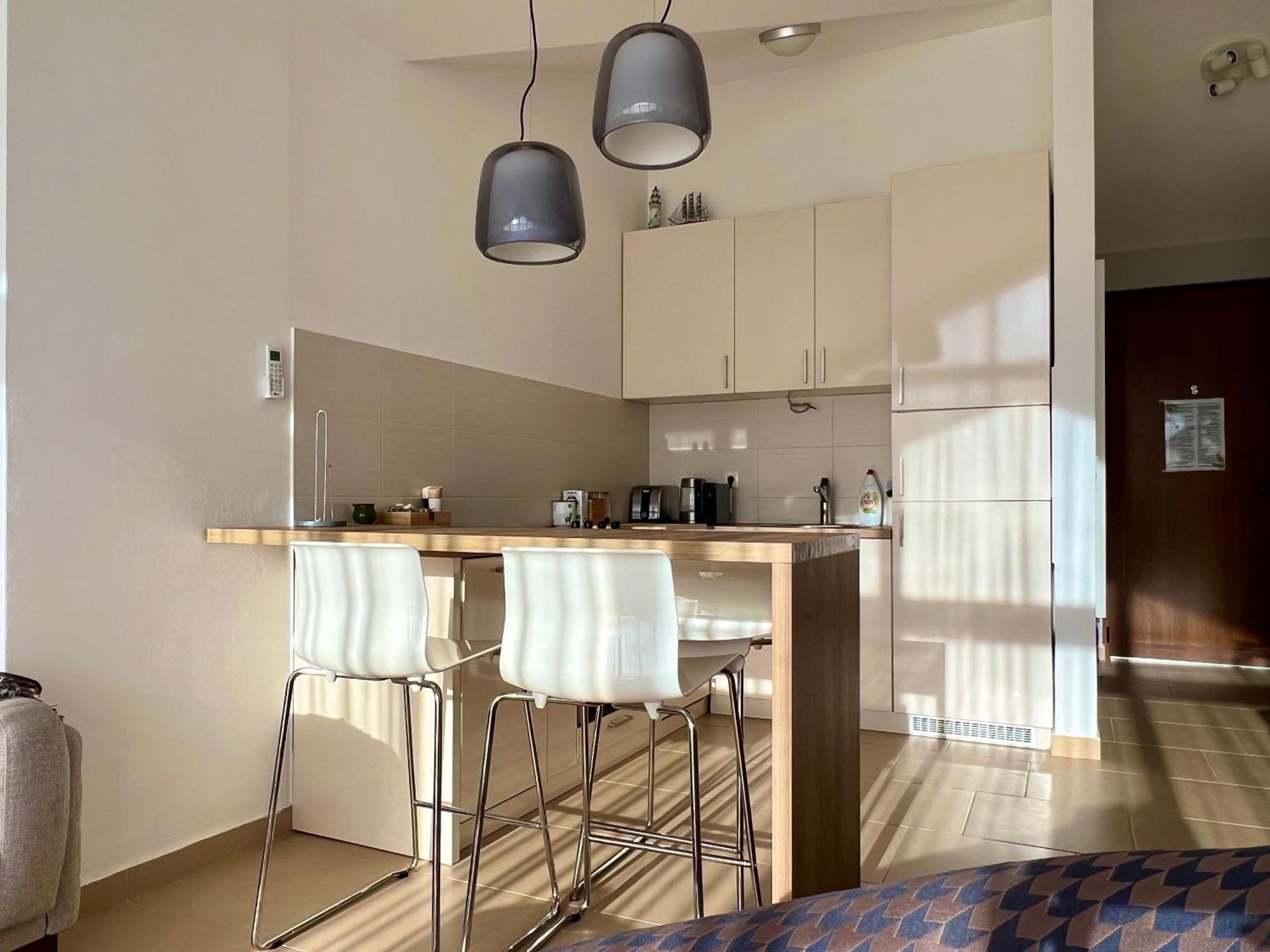 Acacia Hill B8 Daire Ðenovići Dış mekan fotoğraf